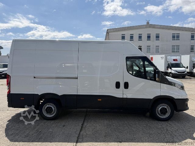 Панелен ван IVECO 35S16V AHK / Klima / PDC