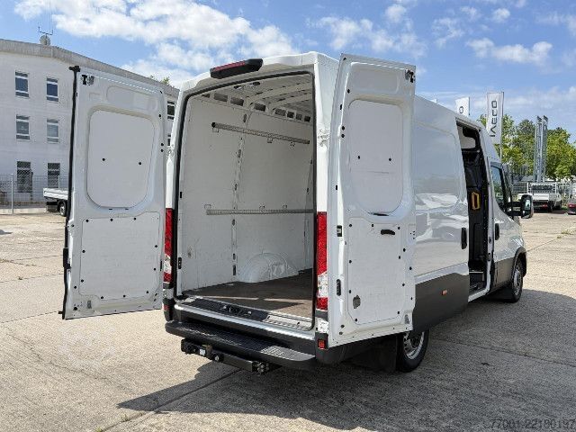 Панелен ван IVECO 35S16V AHK / Klima / PDC