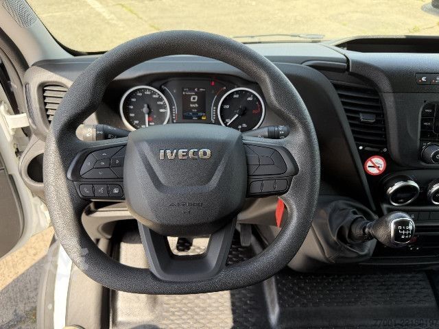 Панелен ван IVECO 35S16V AHK / Klima / PDC
