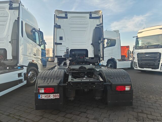 Standard tractor unit Ford Truck F-Max