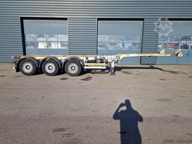 Semi-reboque  PORTE CONTENEURS MULTI POSITIONS