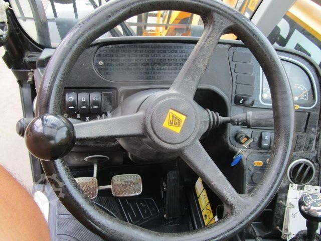 Stífur fjarskipti JCB 535-95 mit Palettengabel + Schnellwechsler