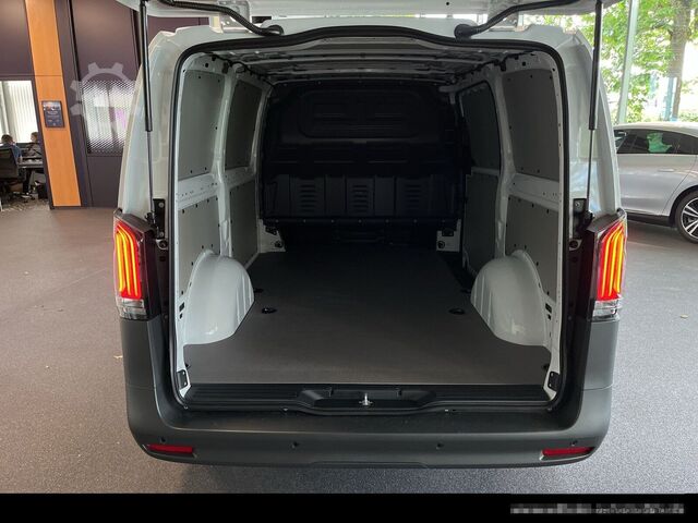 Skåpbil MERCEDES-BENZ Vito 116 CDI Kasten Lang Multibeam/Navi/KameraBC