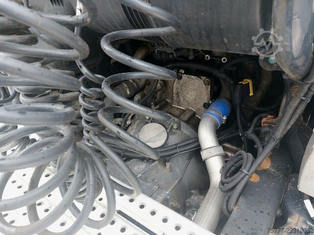 Standardni tegljač MAN TGX 18.500 XXL-INTARDER-2 Tanks- NAVI- TOP