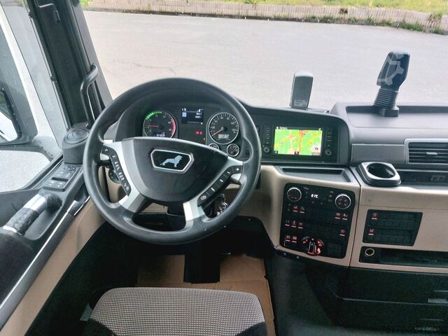 Standardni tegljač MAN TGX 18.500 XXL-INTARDER-2 Tanks- NAVI- TOP