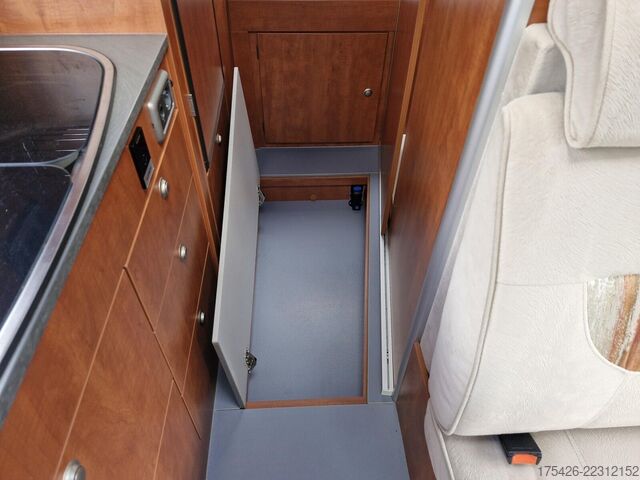 Campervan LA STRADA Avanti C Maxi *Doppelboden*Solar+Wechselrichter*