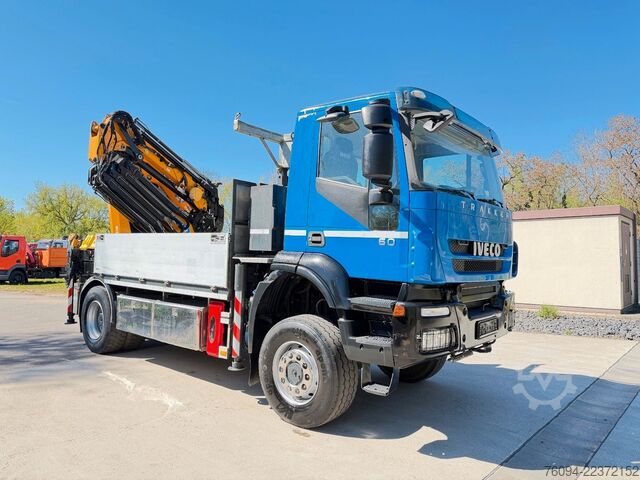 Kravas automašīnai uzstādīts celtnis IVECO Trakker 360 4x4 Pritsche Kran 27m AHK