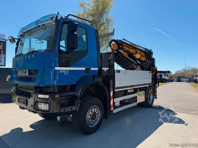 Kravas automašīnai uzstādīts celtnis IVECO Trakker 360 4x4 Pritsche Kran 27m AHK