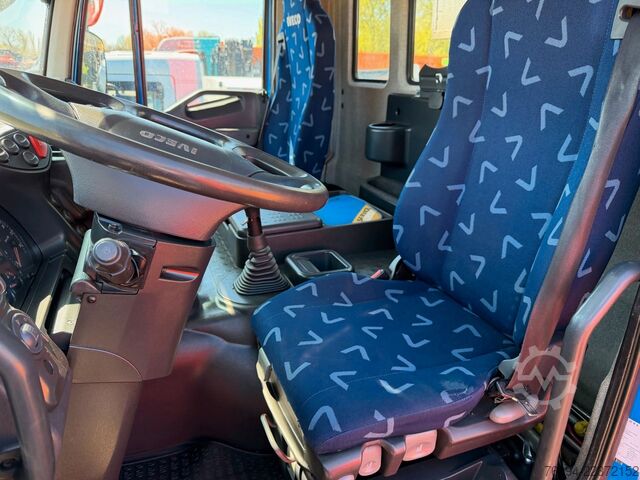 Kravas automašīnai uzstādīts celtnis IVECO Trakker 360 4x4 Pritsche Kran 27m AHK