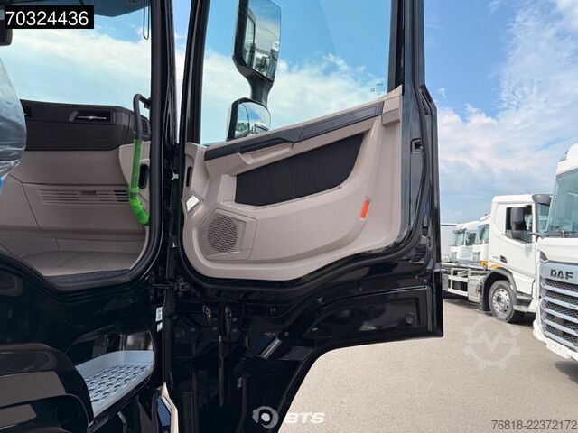 Standarta vilcējs DAF XG 530 4X2 FT - ZF + Navi + Alcantara + Schwarz