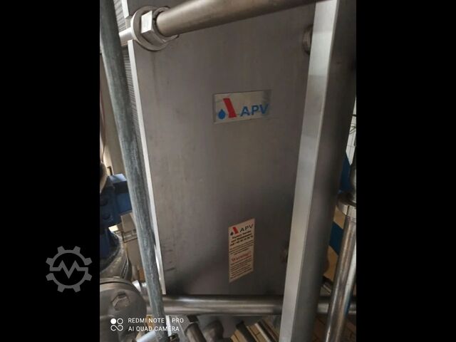 Pasteurizador de placas usado APV N35 10000 L/h APV N35