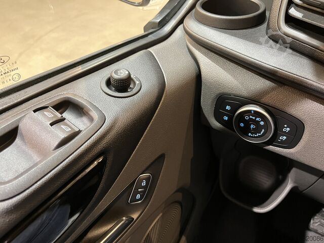 รถตู้ Ford Transit Custom 300 2.0 TDCI 130 PK L1H1 Trail /...