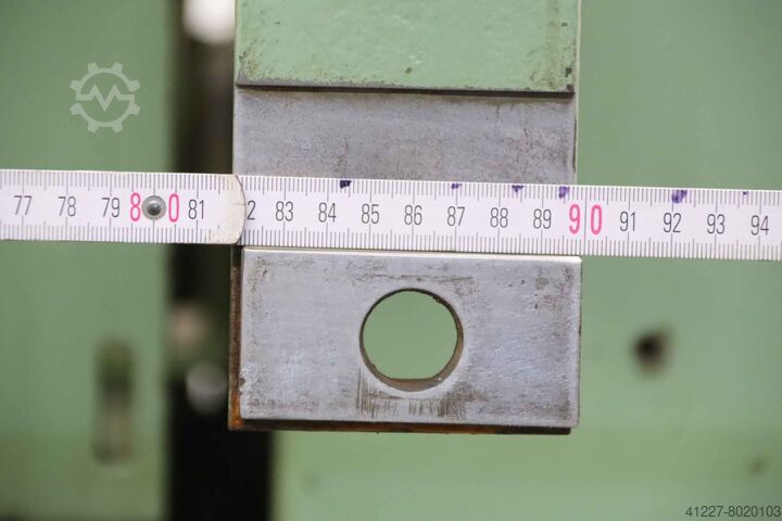 Prototip stroja za rezanje duhana Sagemüller 8 Messer, mit Schleifeinrichtung