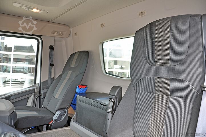  DAF XD 450 FAN 6x2 ST926 - TraXon - Paccar Connect ...