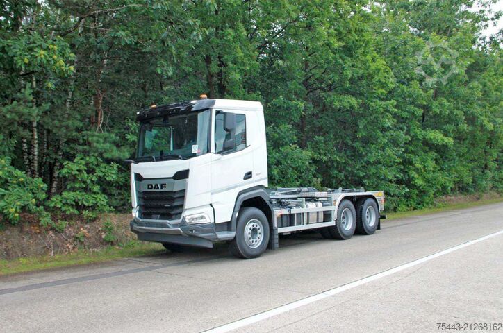 Sistem de braț cu cârlige DAF XF 480 FAT - 6x4 ST925 - Robust bumper - TraXon...