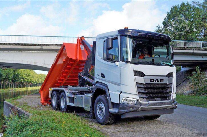 Sistem de braț cu cârlige DAF XF 480 FAT - 6x4 ST925 - Robust bumper - TraXon...