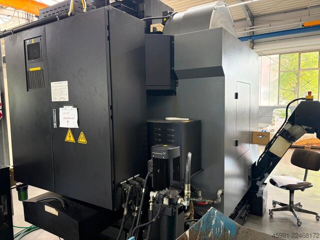 Centro di lavoro verticale HURCO VMX 30 i