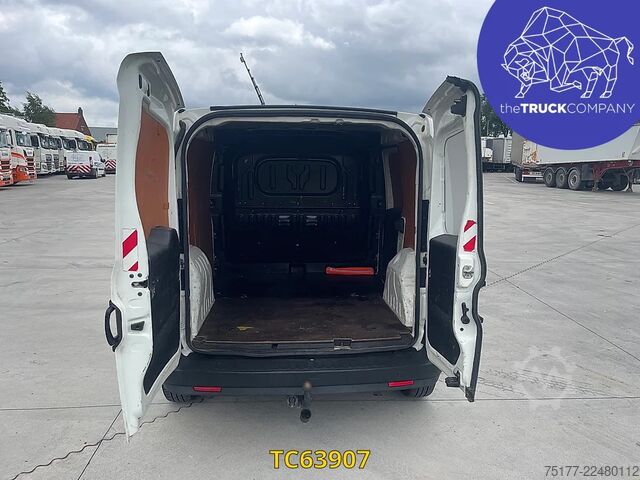 Station wagon con tetto alto Fiat Doblo CARGO 1.6