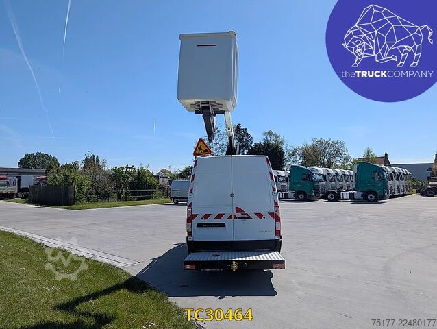 Hebebühne Renault Master 145.35 nacelle klubb