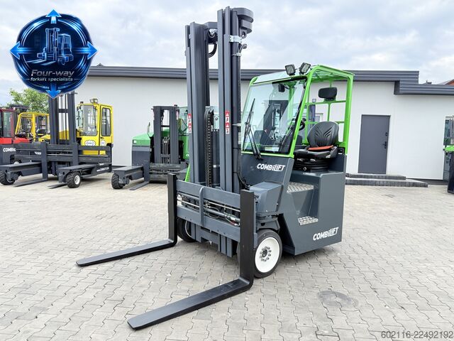 чотири-напрямний навантажувач Combilift CB4000 GAS TRIPLEX 6450MM POSITIONER