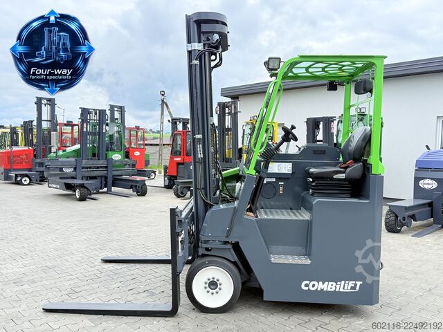 чотири-напрямний навантажувач Combilift CB4000 GAS TRIPLEX 6450MM POSITIONER