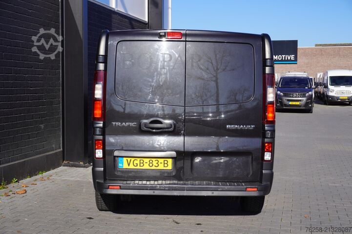 รถตู้ตู้ทึบ Renault Trafic 1.6 dCi L2 - EURO 6 - Airco - Navi - Cru...