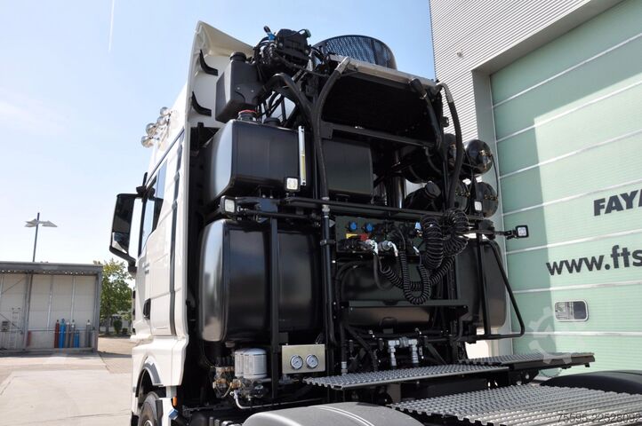 משאית כבדה MAN TGX 41.640 8x4 WSK BB, 250 to push pull, Hydr.
