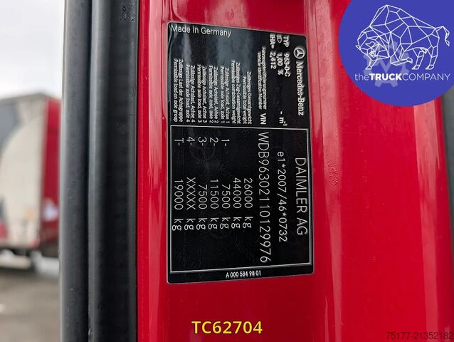 Terpal gelongsor Mercedes-Benz 2548