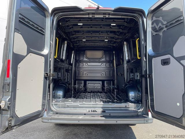 ऊंची छत वाली वैन MAN TGE 3.200 L3H2 Kasten 4x4 Individual S ACC STHZ