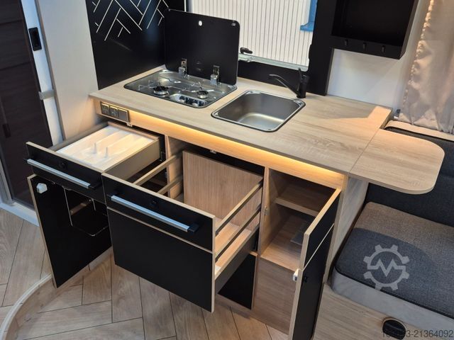 अर्ध-संयोजित कैम्पर CHAUSSON 640 Titanium Line *MJ26*Arctic*SAT+TV*165PS*Auto