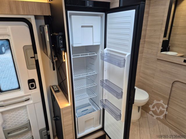 अर्ध-संयोजित कैम्पर CHAUSSON 640 Titanium Line *MJ26*Arctic*SAT+TV*165PS*Auto