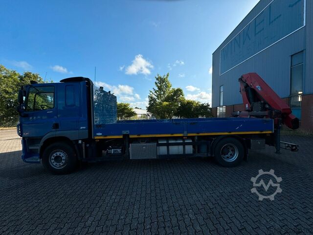 Кран, змонтований на вантажівці DAF CF 440 mit Ladekran HMF 2120K4