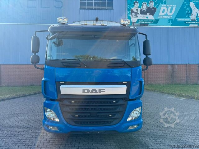 Кран, змонтований на вантажівці DAF CF 440 mit Ladekran HMF 2120K4