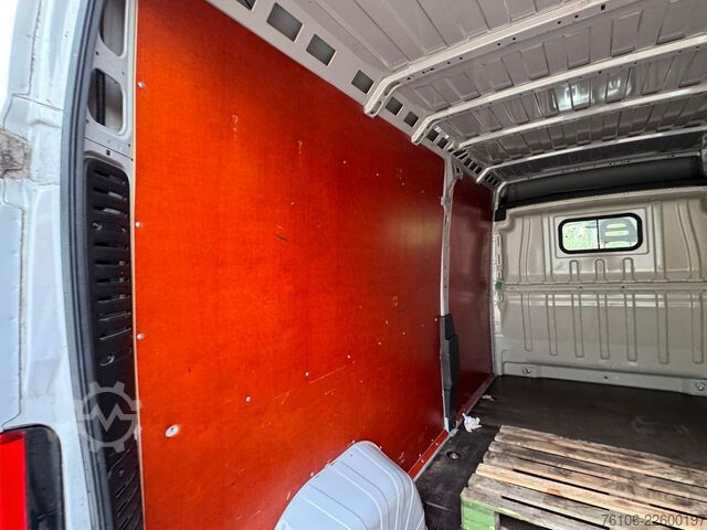 Панельний фургон FIAT Ducato Maxi 35 180 L4H2 *Automatik*