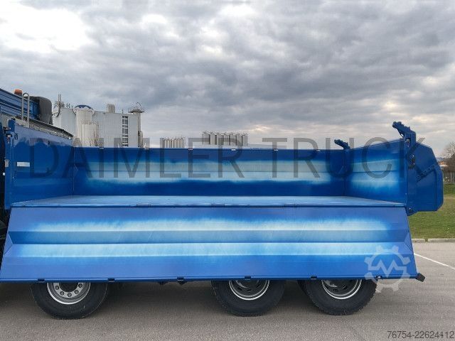तीन तरफा डंप ट्रक Mercedes-Benz Arocs 3253 K 8x4/4 Meiller TRIGENIUS Bordmatik
