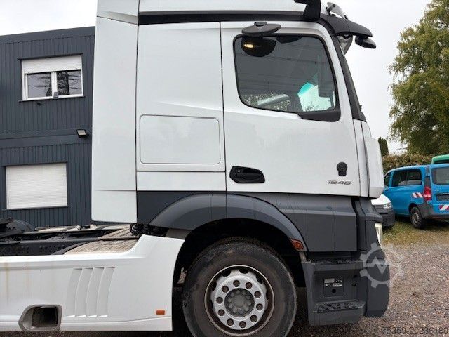Standaard trekker MERCEDES-BENZ Actros 5 L-Fahrerhaus 1846