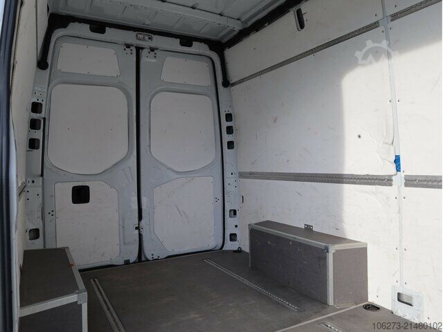 รถตู้ Mercedes-Benz Sprinter 317 CDI,L2H2,Automatik,Kamera