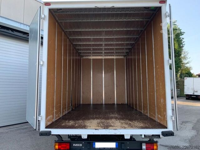 Кастомизированный фургон Iveco Eurocargo 60E16 - Furgone in Lega