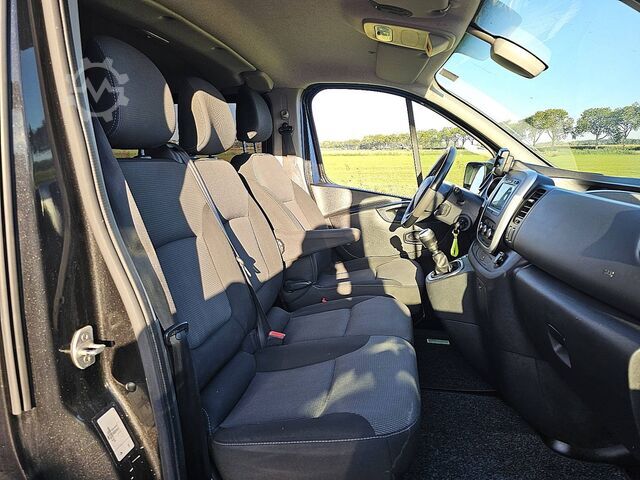 รถสเตชั่นแวกอนหลังคาสูง RENAULT TRAFIC 2.0 DCI L2 DubbeleCabine NAP