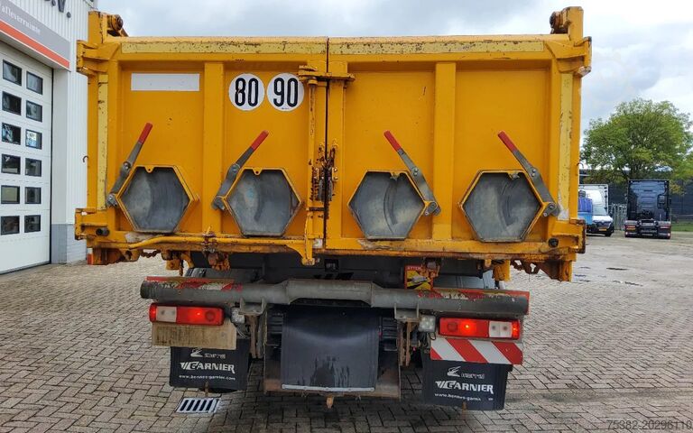 Xe ben có cần cẩu Renault C430 P8x4*4 TRIDEM + HMF KRAAN 1820K3 - REMOTE ...