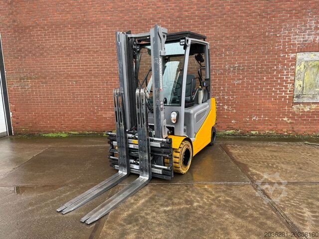Stivuitor electric cu 4 roți Jungheinrich EFG S30