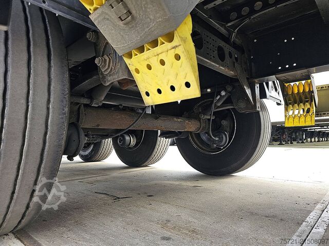 Posuvné plachty KRONE SD