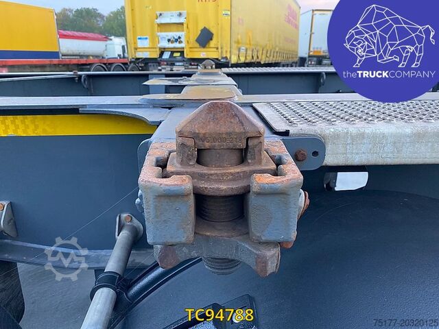 Transporte de contenedores Kässbohrer 