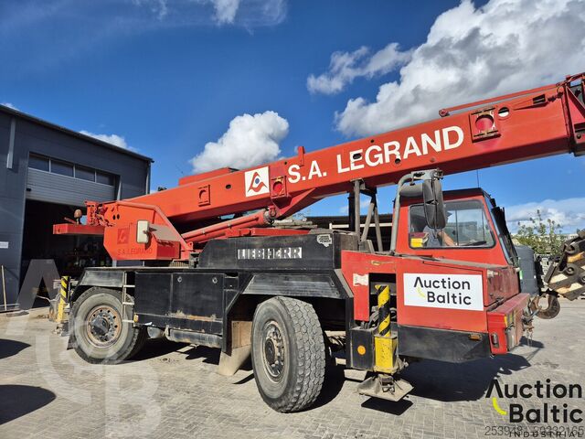 Fahrladekran Liebherr UTM 526