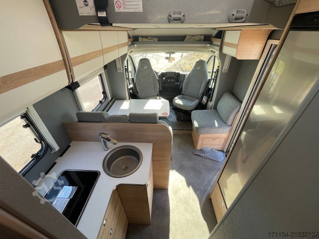 Yarı entegre karavan DETHLEFFS Just T 7052 EB mit Hubbett,Fiat,Markise,RFK