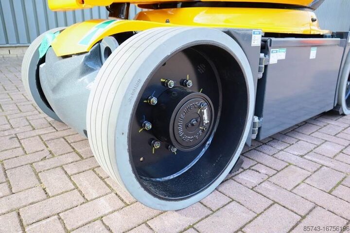 Articulated boom lift Haulotte HA12CJ+ Valid inspection, *Guarantee! Electric, 12