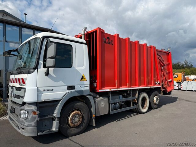 Smetiarsko vozilo MERCEDES-BENZ Actros 2532 6x2 Zoeller Medium X 2EC23