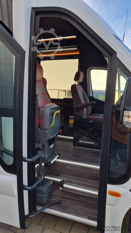 حافلة صغيرة MERCEDES-BENZ 30 Sitzer Schul- Transferbus 519 Lagerfahrzeug