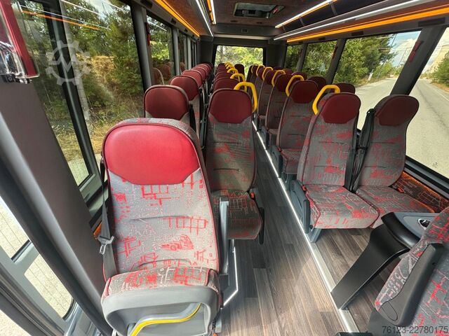 Minibus MERCEDES-BENZ 30 Sitzer Schul- Transferbus 519 Lagerfahrzeug