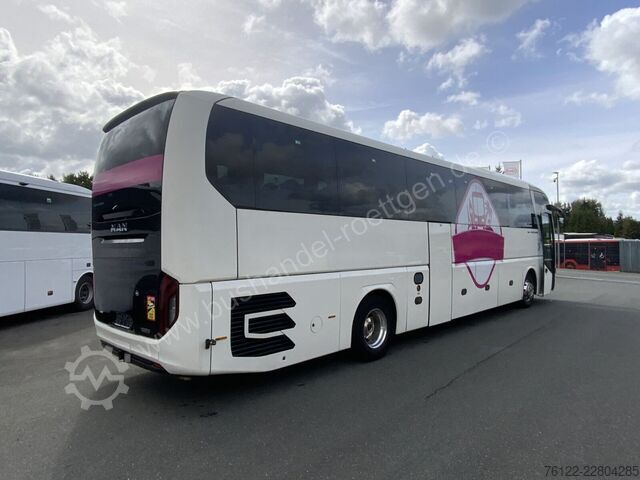  MAN R 10 Lions Coach C